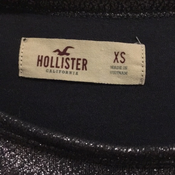 3/$15 Hollister metallic crop top - Picture 4 of 4